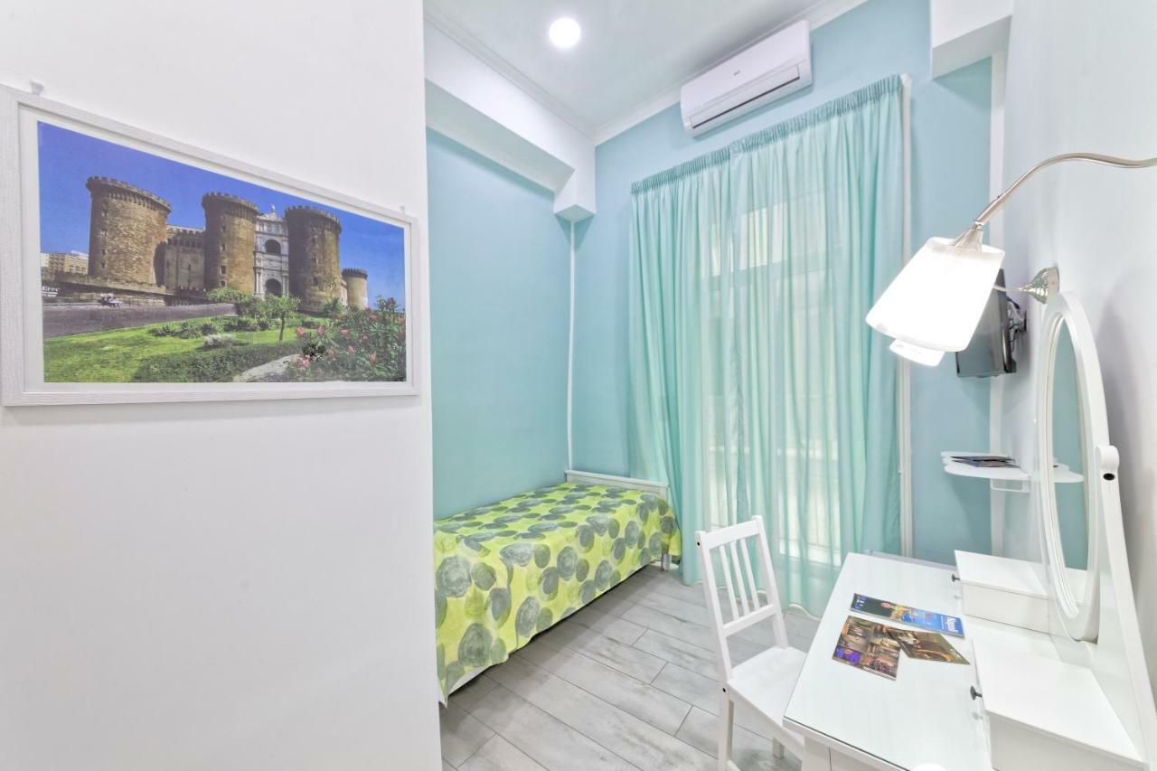 B&B Rest A Napoli Extérieur photo
